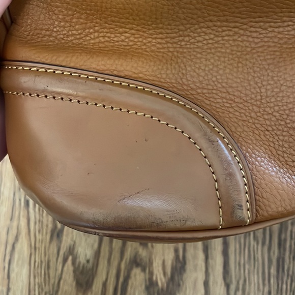 Dooney & Bourke tan leather shoulder bag - Picture 4 of 7